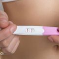 11836 2 علامات ظهور الحمل - كيف اعرف اني حامل نغم